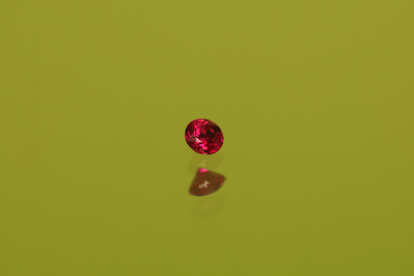 Ruby  0.05ct