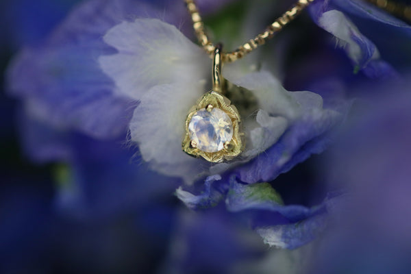 Pietra mia < Moon Stone >