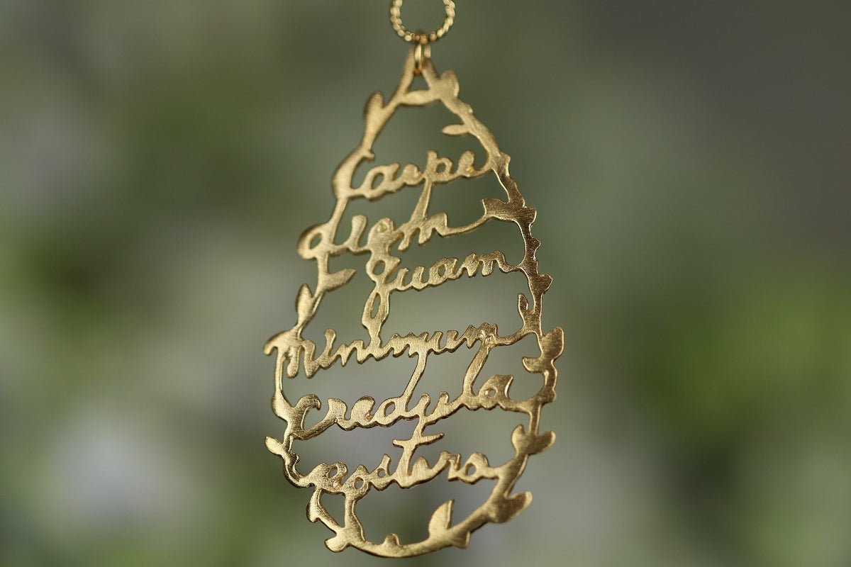 クアラントット　Carpe diem チャーム Carpe diem – quarantotto