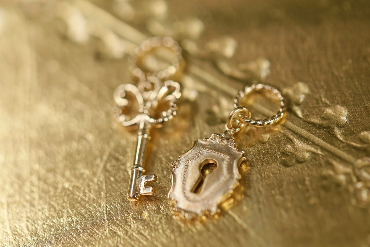 クアラントット片耳ピアス Brillante – quarantotto